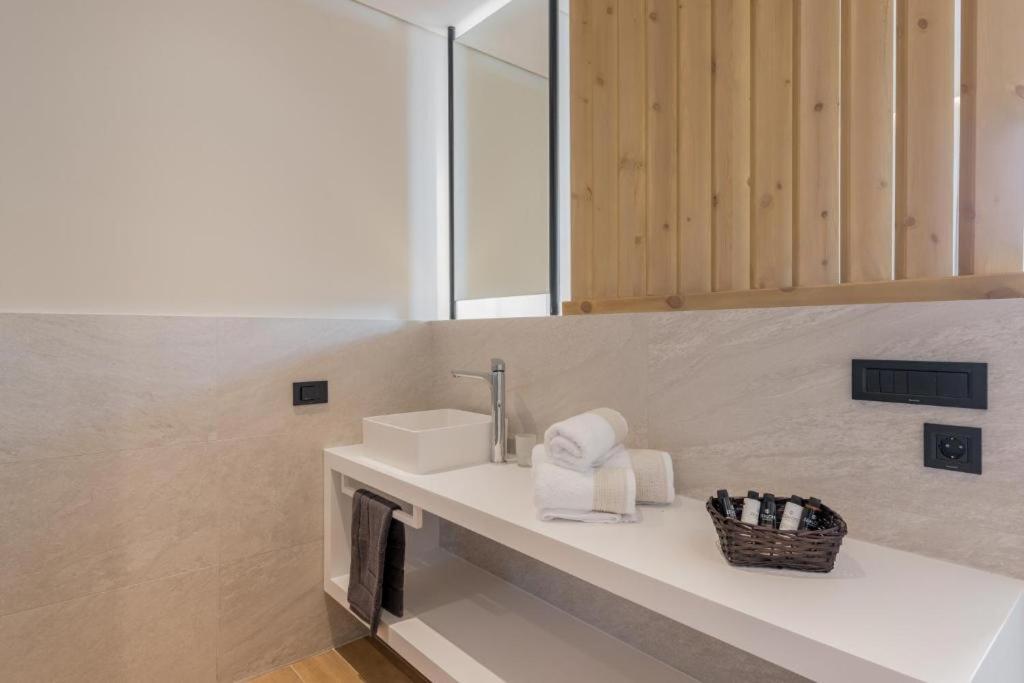 Eptanisos Beachfront Suites Zante Keri Екстер'єр фото