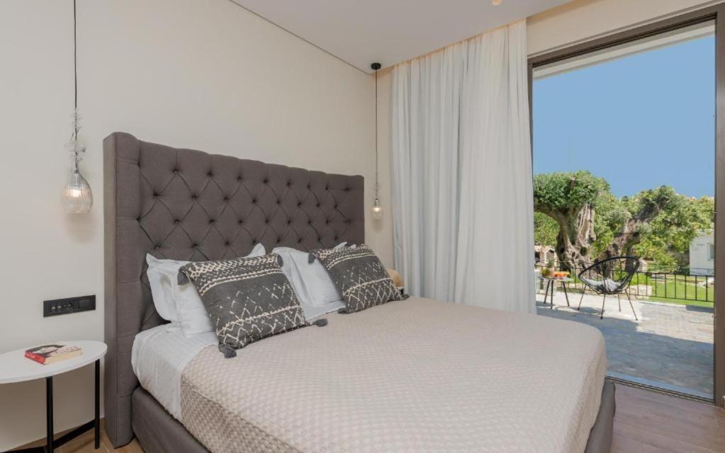 Eptanisos Beachfront Suites Zante Keri Екстер'єр фото
